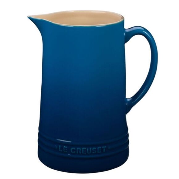 Le Creuset Signature 1.5L Pitcher- Azure Blue - Picture 2 of 8